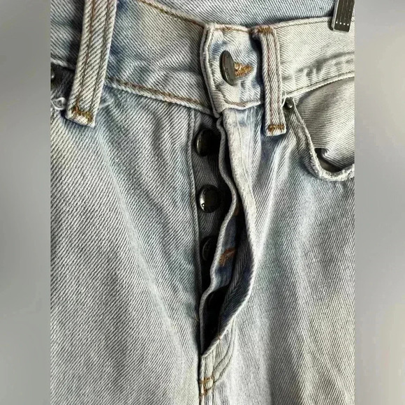 Carmar Women’s Light Distressed Savannah Emilia Jeans - Size 25 - Picture 3 of 8